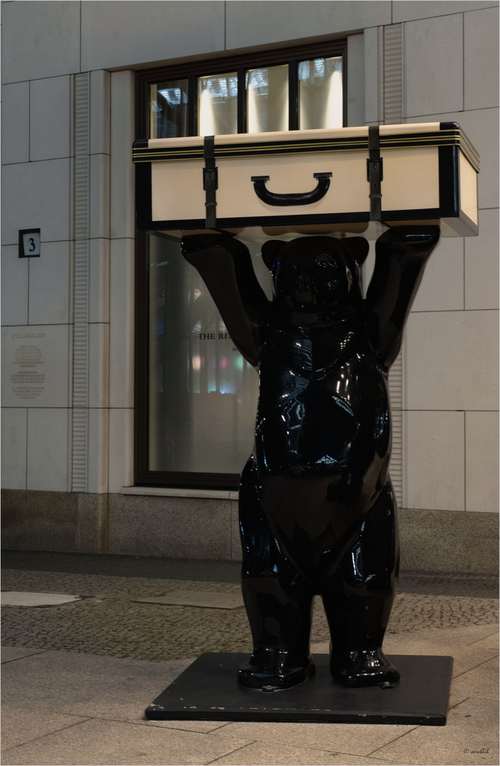 Ich hab noch einen Koffer en Berlin...