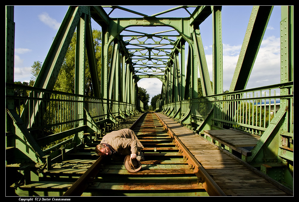 Ich hör den Zug kommen ...  - Hear my train a comin ...