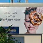 Ich hoffe der Bäcker hatte den Durchblick und backt das schöne Model nicht jedes mal mit... :-)