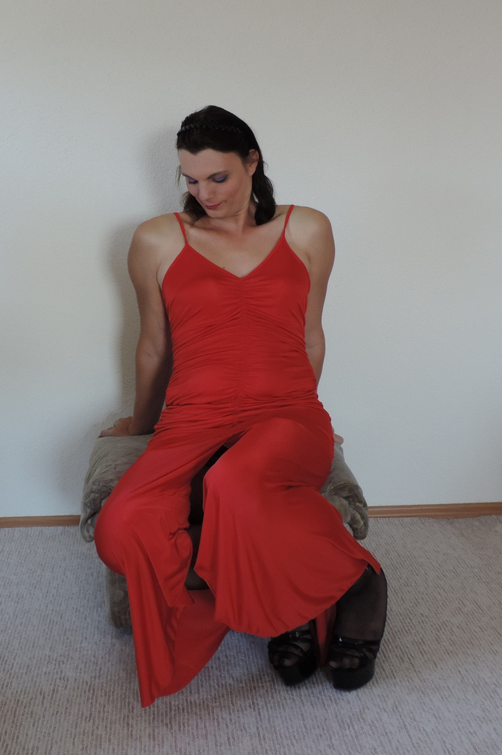ich im roten Kleid 6