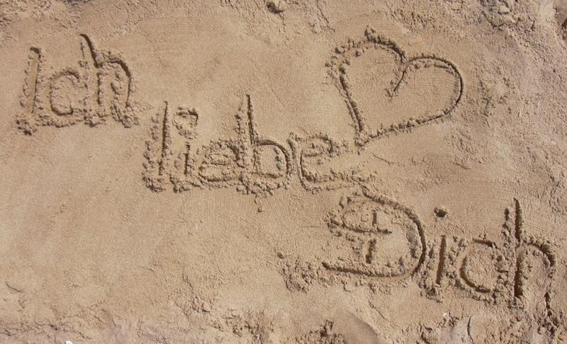 ich liebe dich im sand