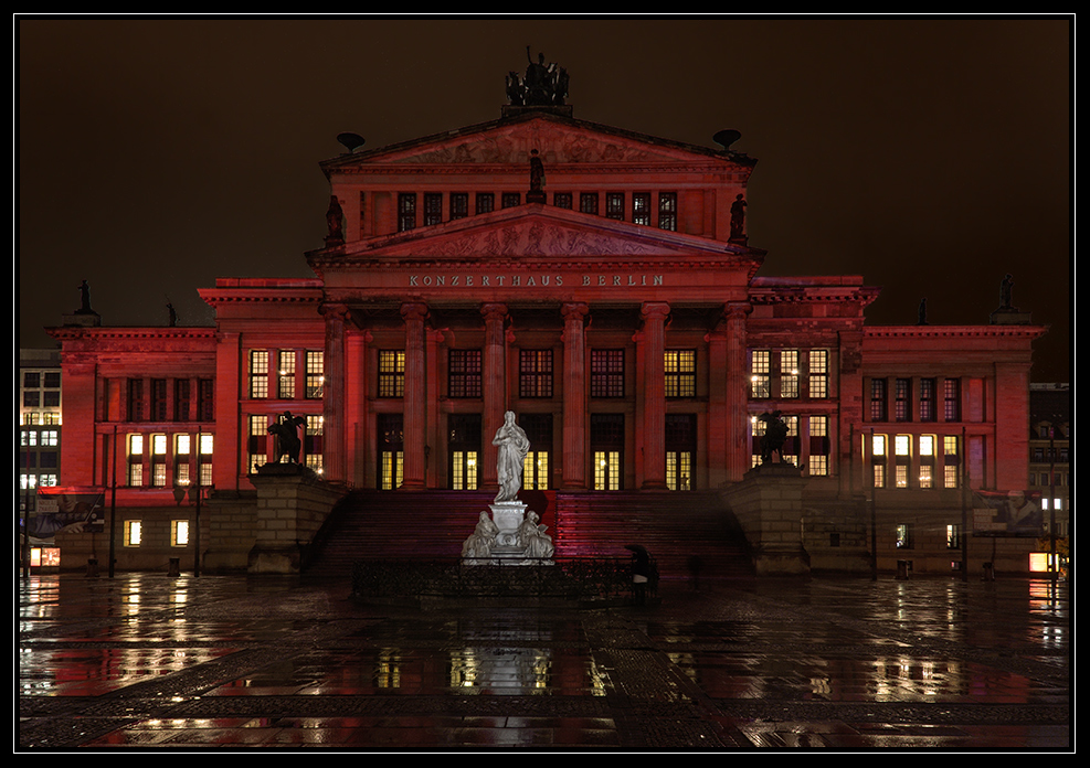 Ich mag das Motiv nicht so besonders, aber heute bei dem Regen hatte es was...