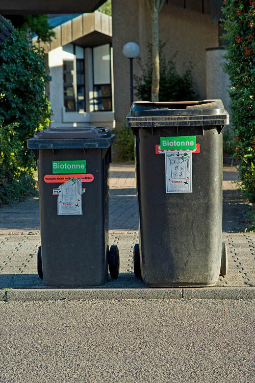 "Ich scheiß größere haufen als du"