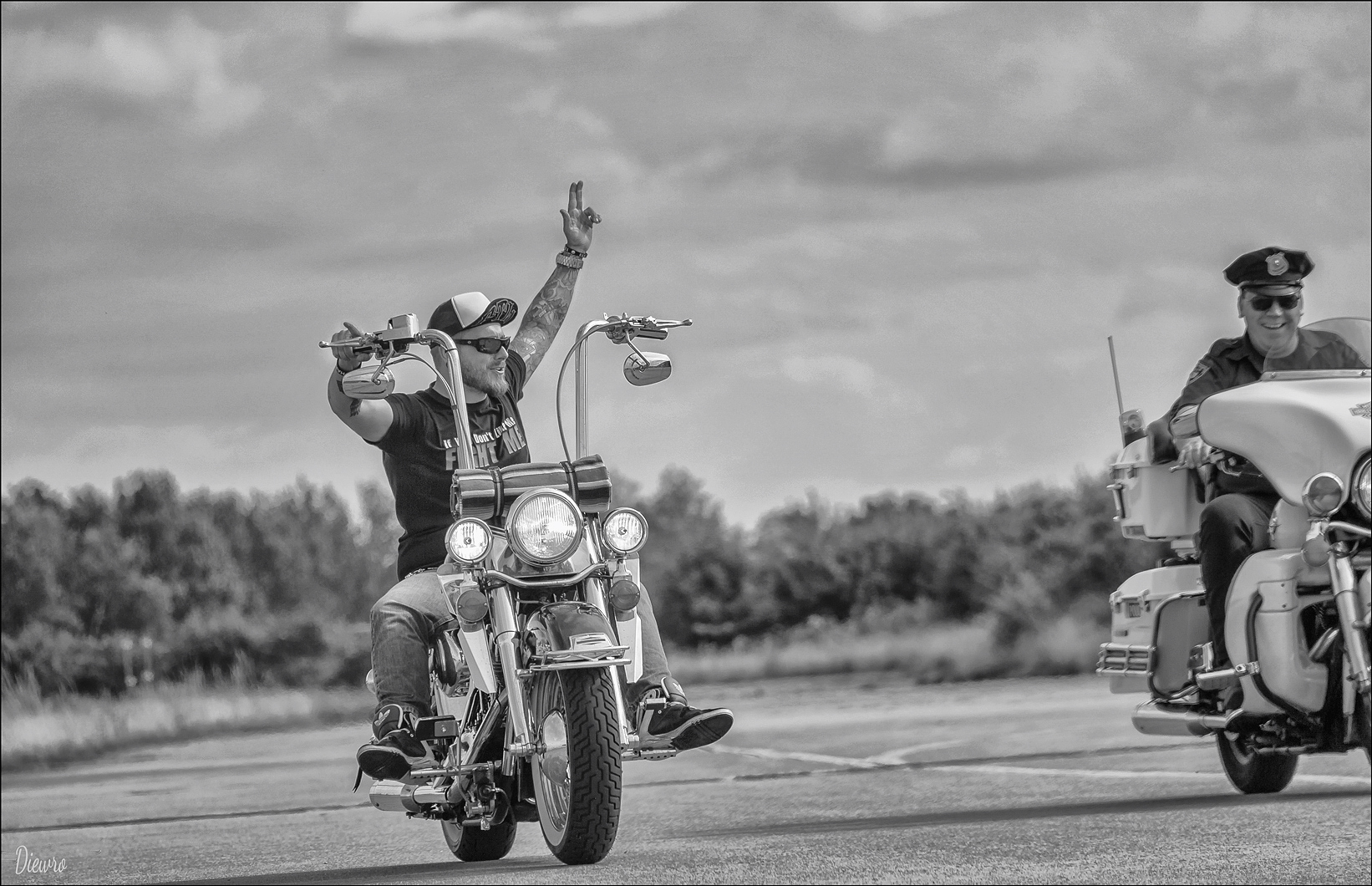 "Ich schwöre" ...Harley fahren ist GEIL!