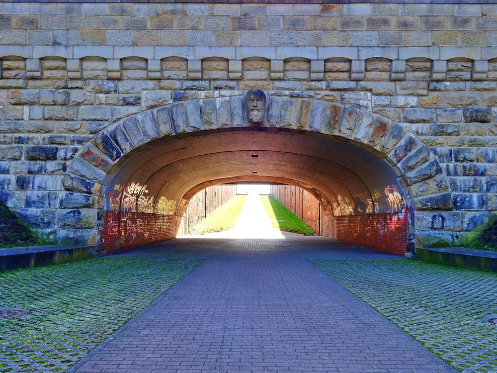 Ich sehe Licht am Ende des Tunnels :-) Altes Schiffshebewerk Henrichenburg in Waltrop