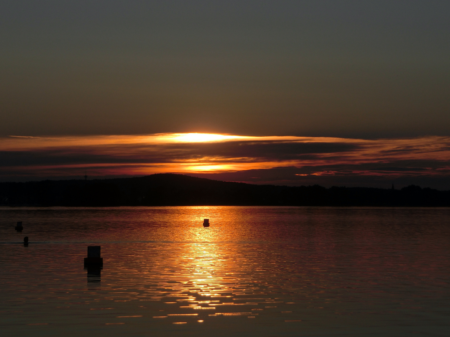 Ich vermisse die herrlichen lauen Abende am See....... Wird Zeit dass der Sommer kommt 