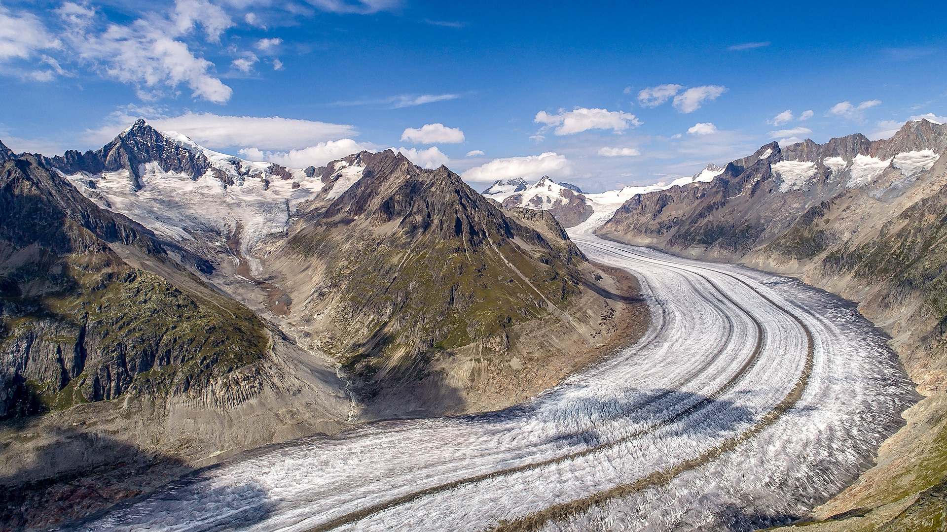 Ich wohne in einer Gegend wo andere Ferien machen. Schweiz /Wallis / Region Oberwallis