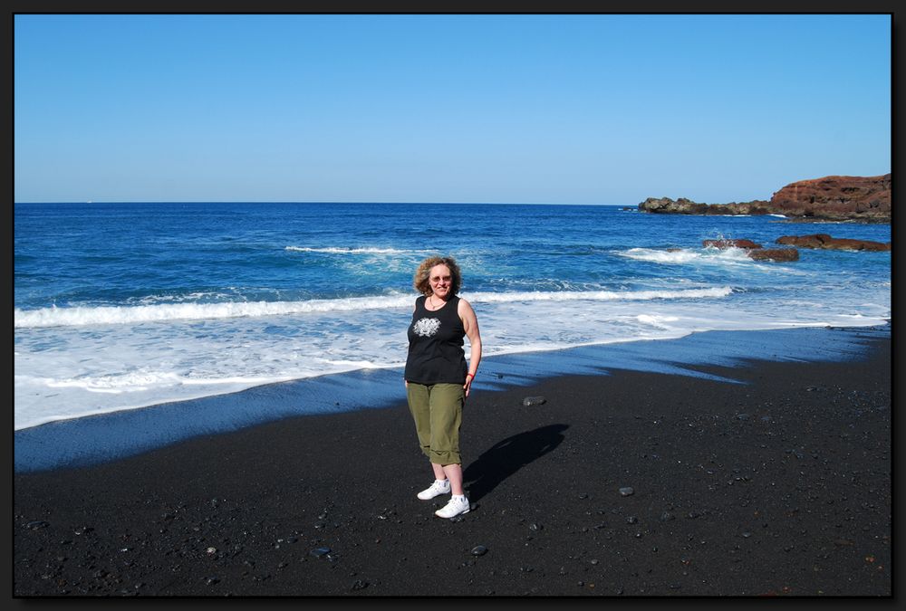 ...Iche am schwarzen Strand von El Golfo...