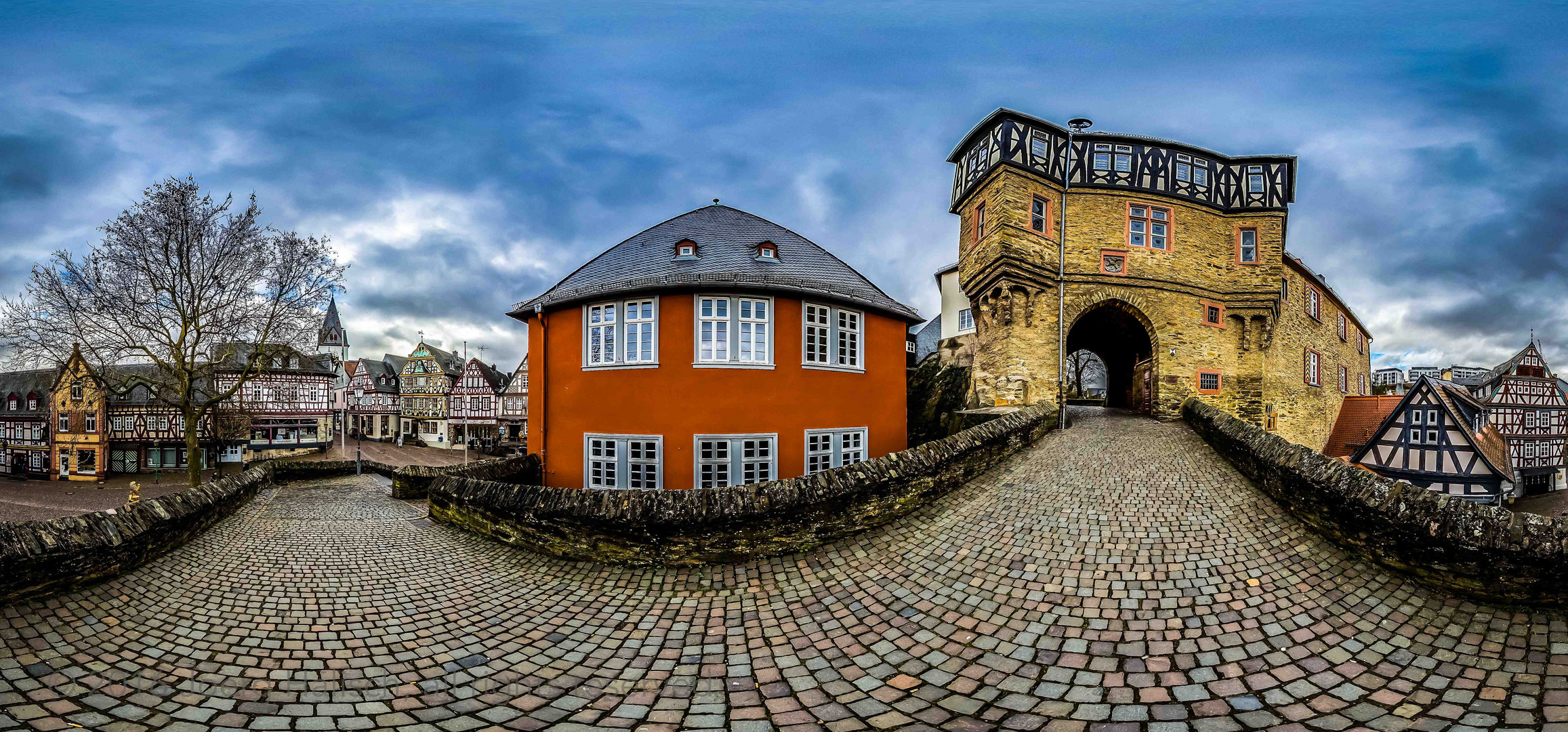 Idsteiner Rathaus mit Kanzleitor