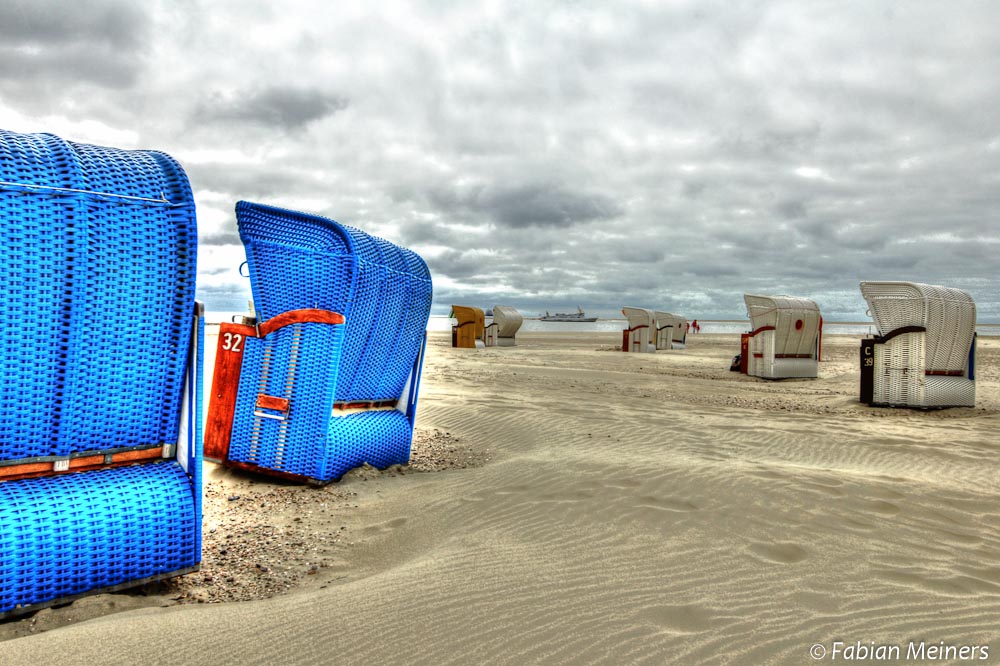 Idylle, Strandkorb am Meer, ein Traum in Blau