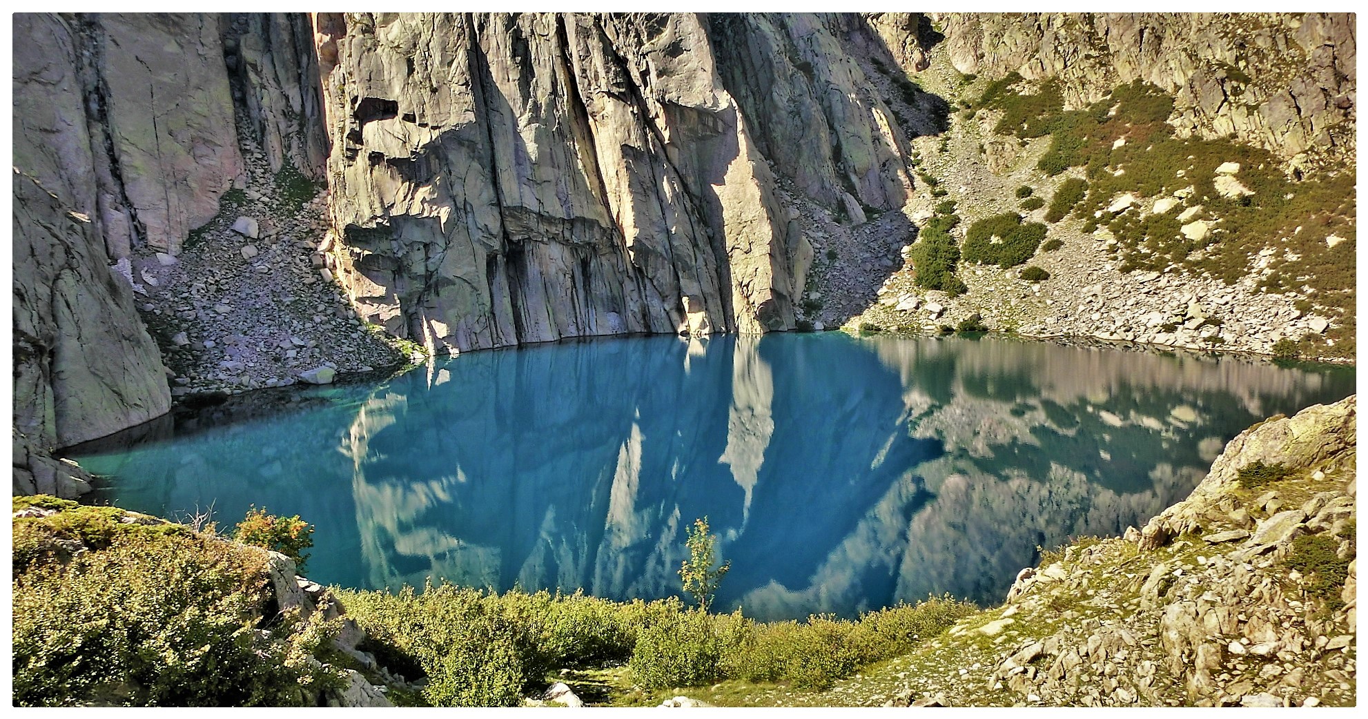 Idyllischer Bergsee