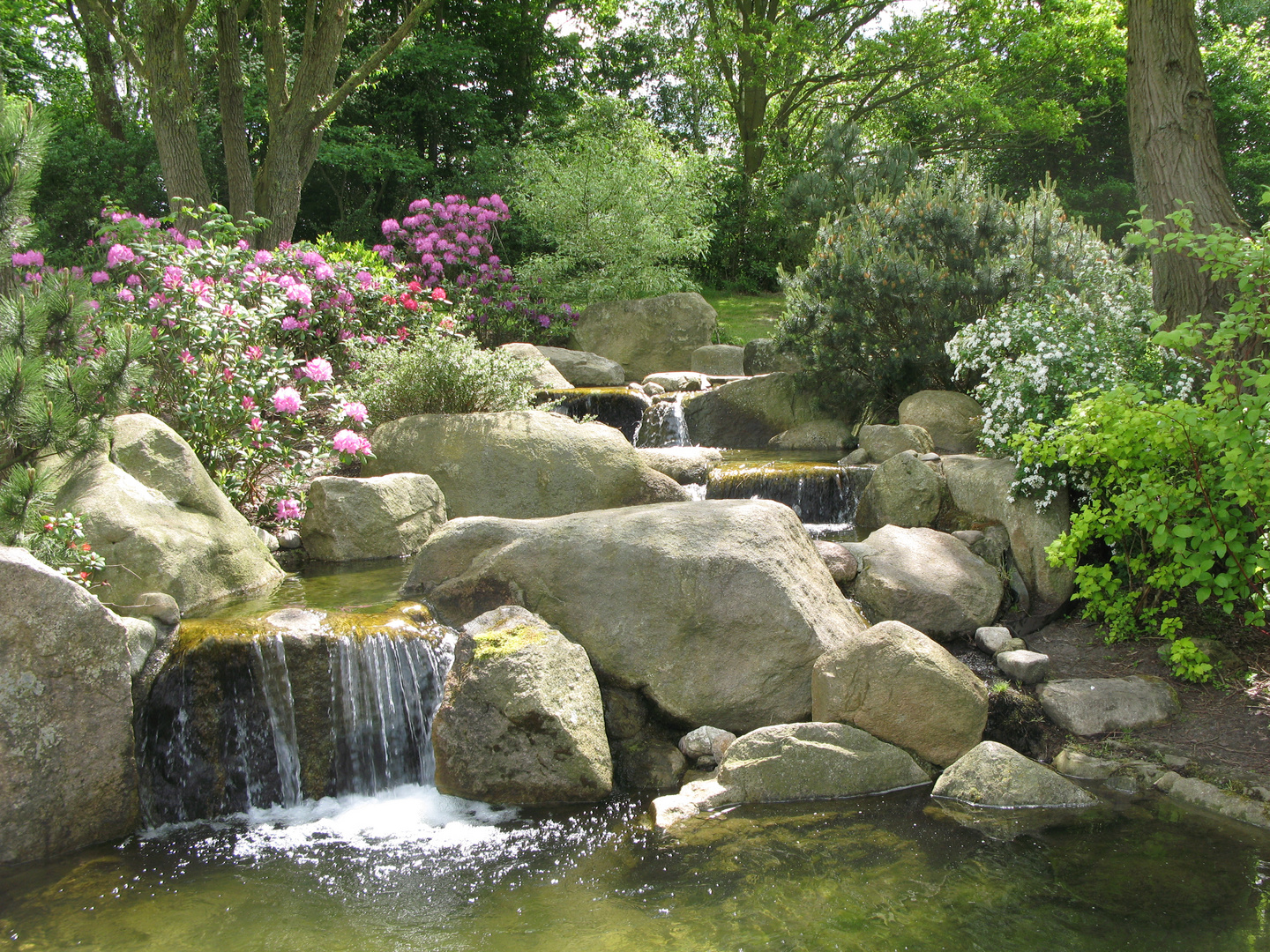 Idyllischer Wasserfall