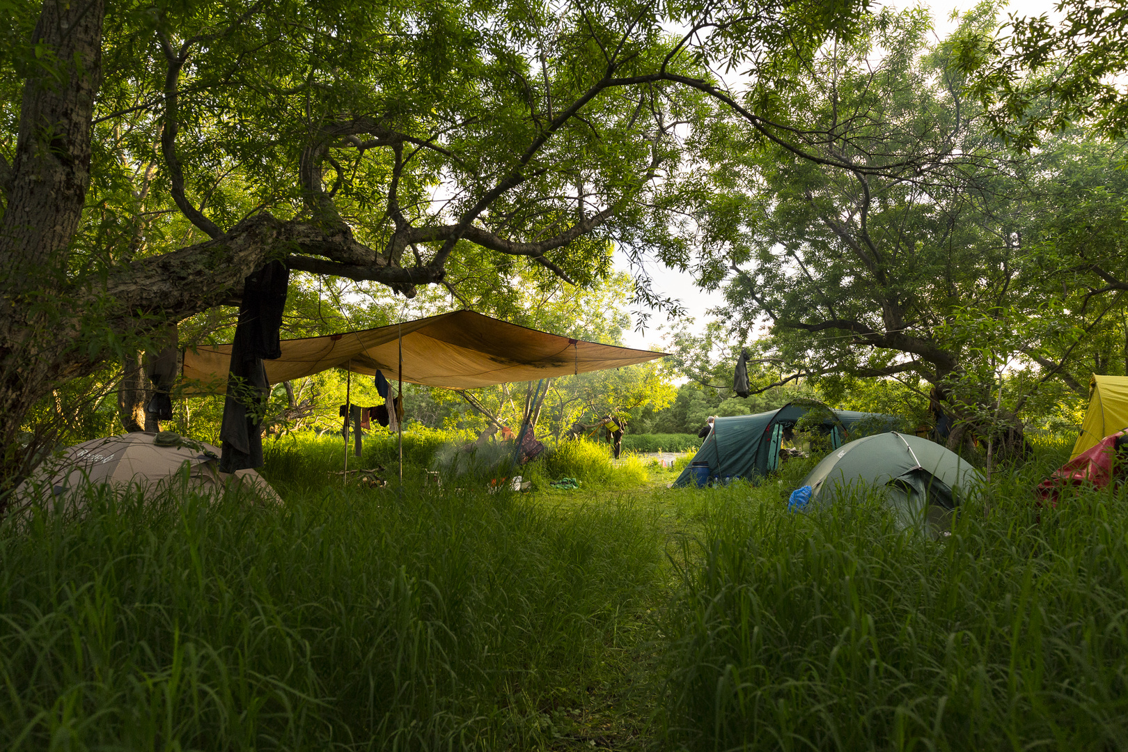 Idyllisches wildes campen am Opala