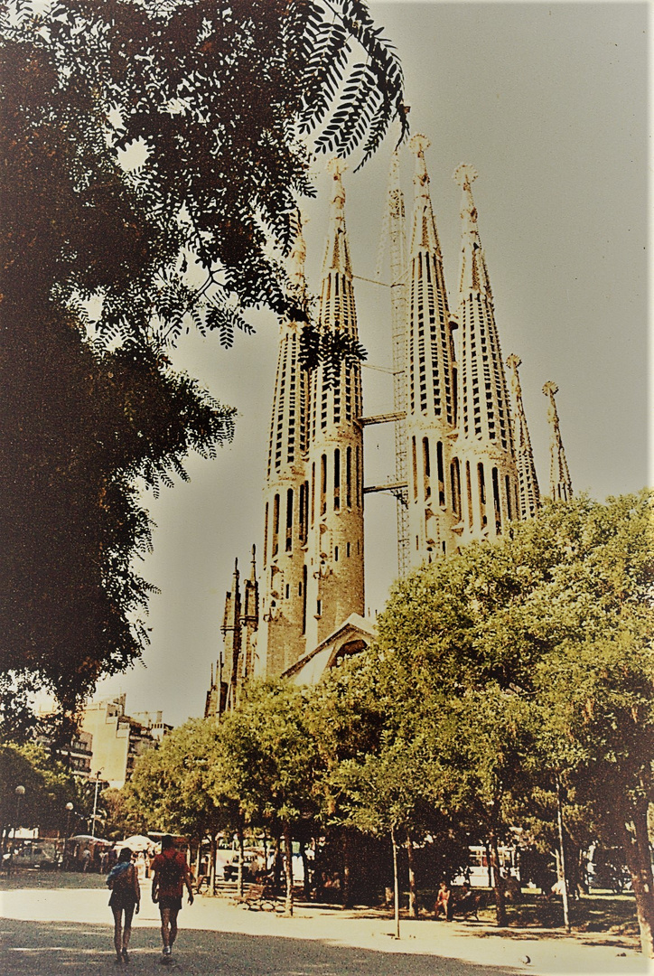 iglesia de gaudì.