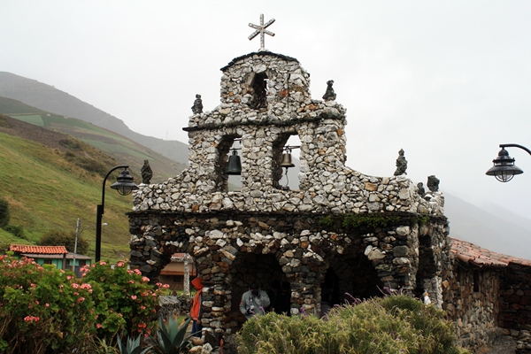 Iglesia de piedra Imagen & Foto | arquitectura, edificios, motivos Fotos de  fotocommunity