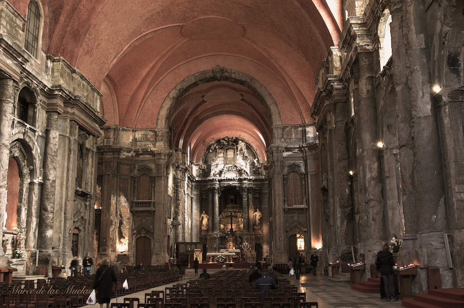 ...Iglesia de Santo Domingo...