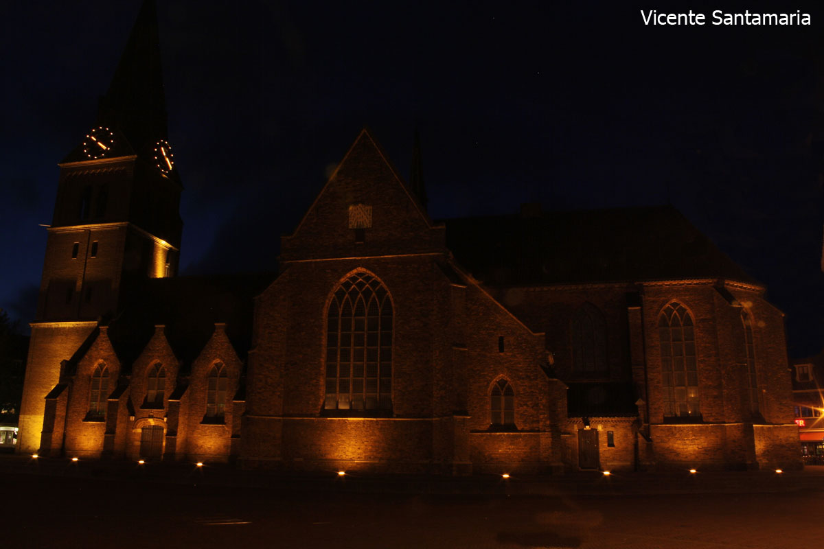 IGLESIA EN WARENINGE