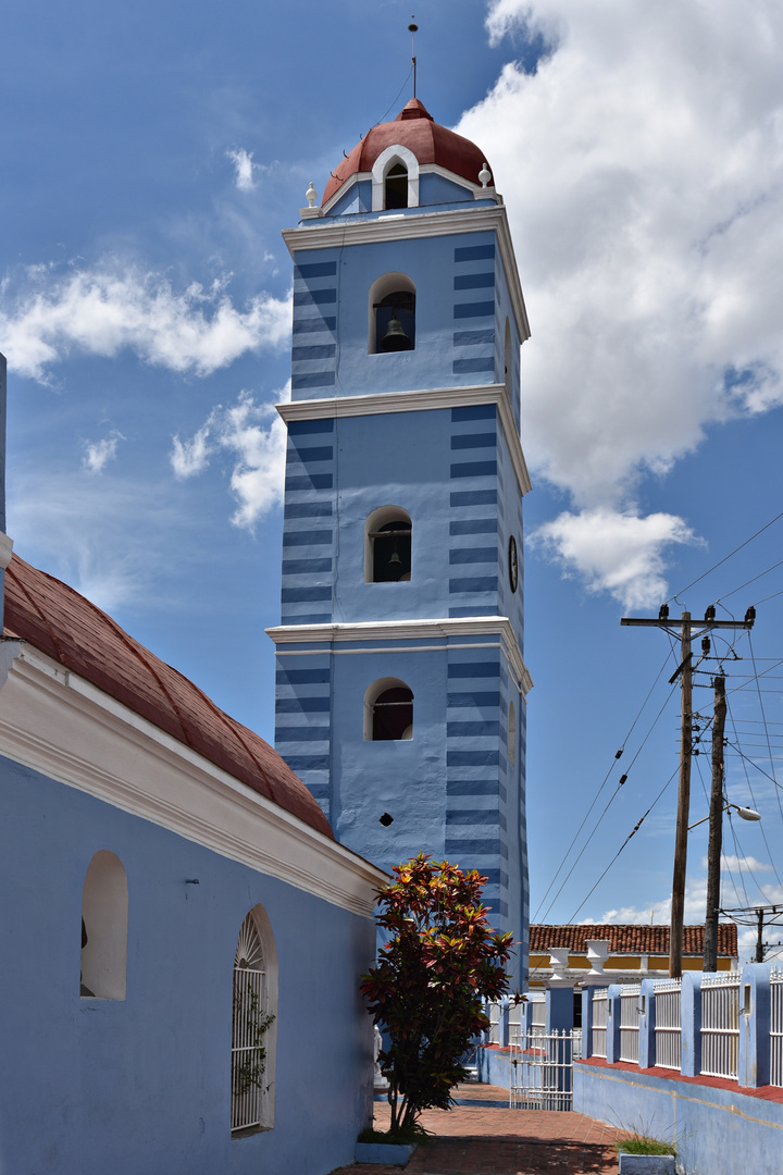 Iglesia Parroquia del Espíritu Santo 01 