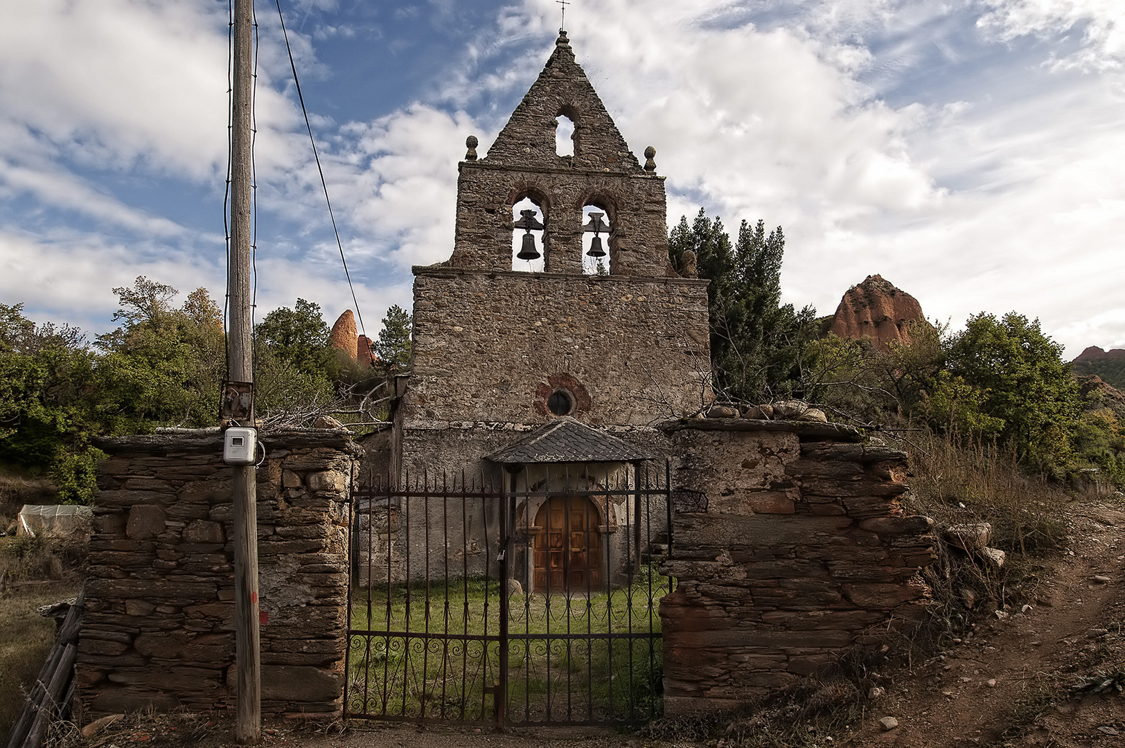 IGLESIA ROMÁNICA