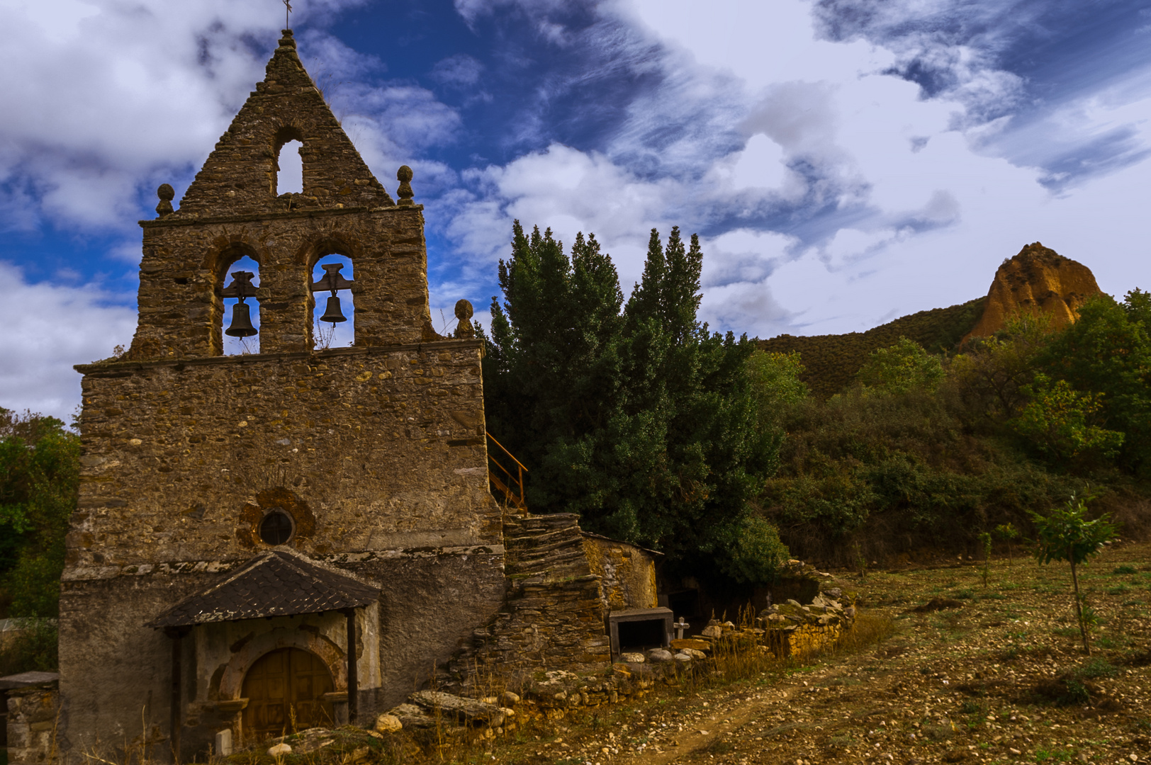 IGLESIA ROMÁNICA