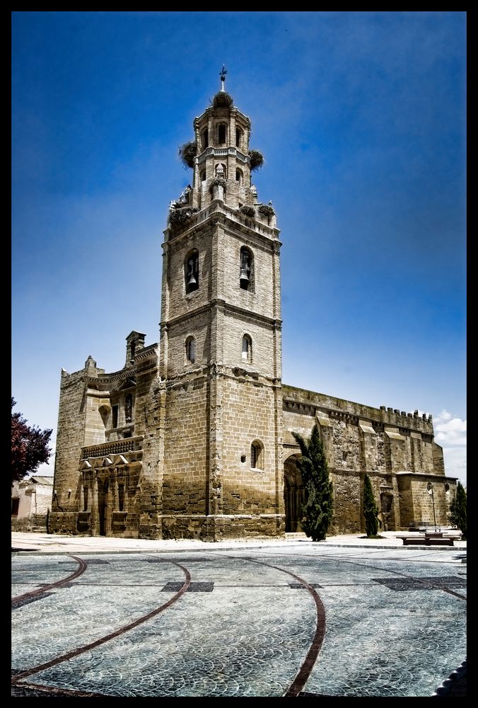 Iglesia Santa Maria von Francisco Puig 