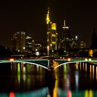 Ignatz Bubis Brücke mit Skyline