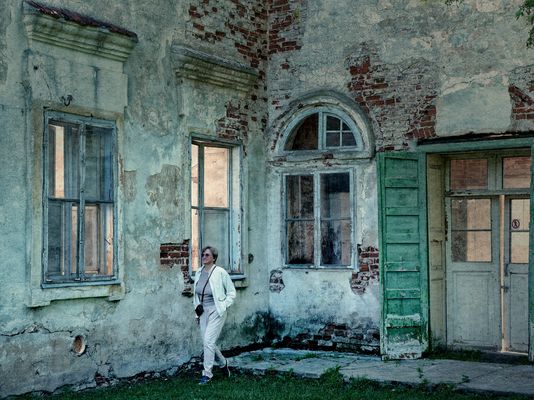 Ignore the Past: Cherish the Future