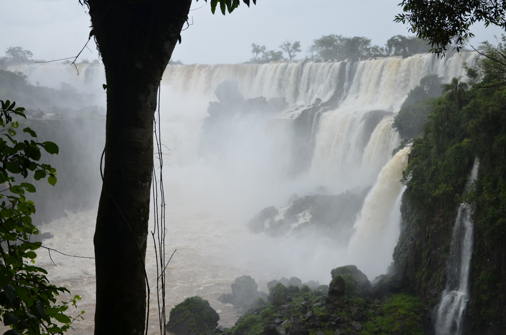 IGUACU WASSERFÄLLE