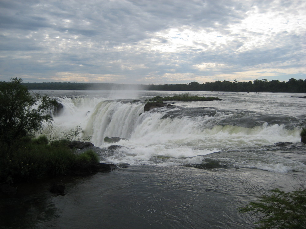 Iguazú - (Dedicada a Angie j.j. de Palma de Mallorca)