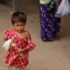 ihr größter schatz ist eine barbie, bagan, burma 2011