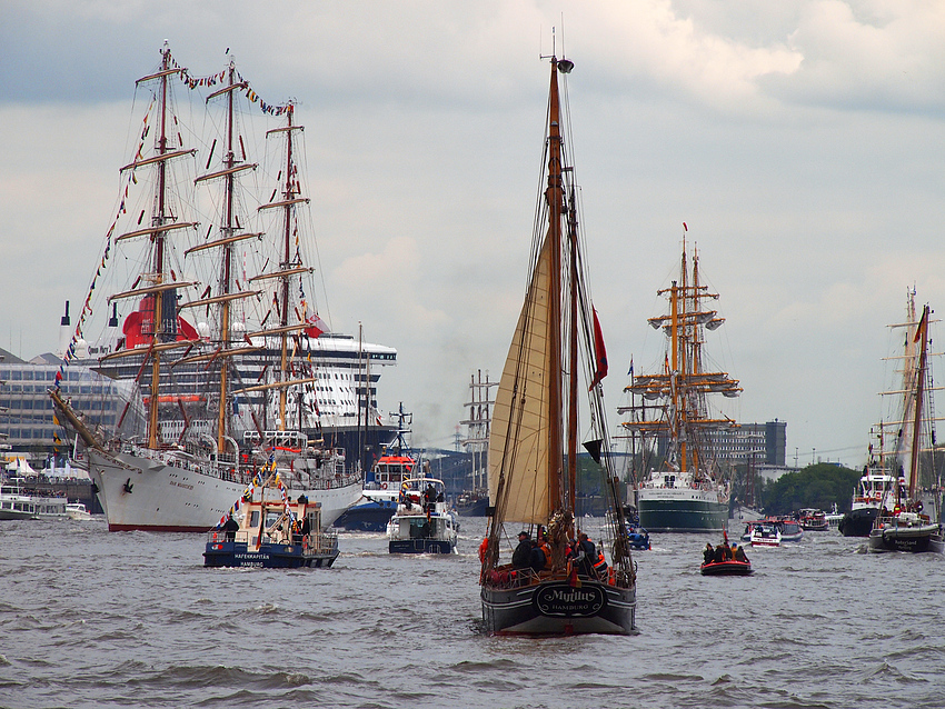 Ihre Majestät Queen Mary 2