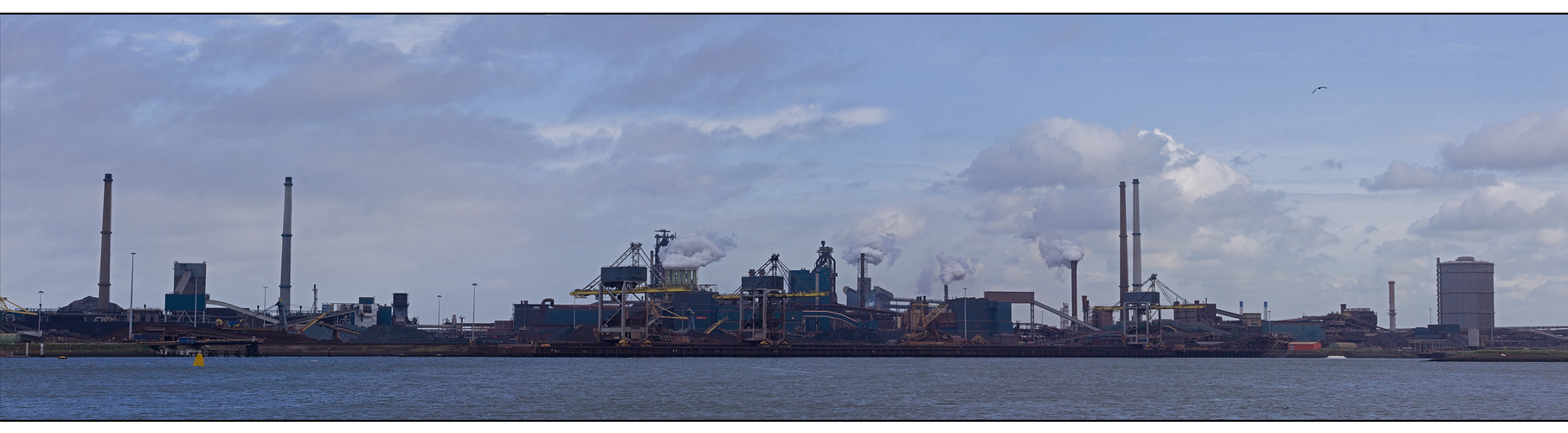 Ijmuiden - Industries am Hafen