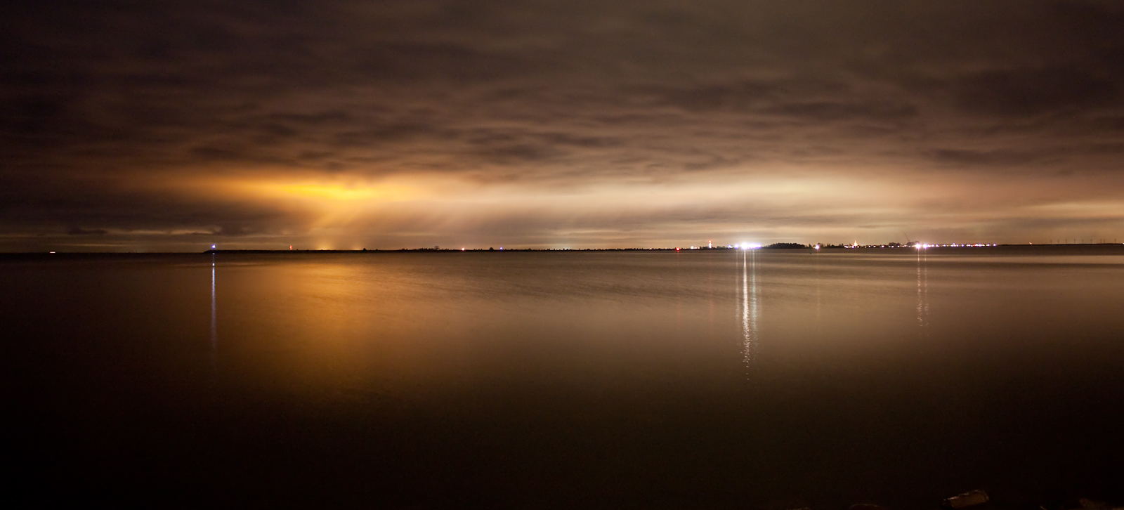 Ijsselmeer bei nächtlicher Windstille