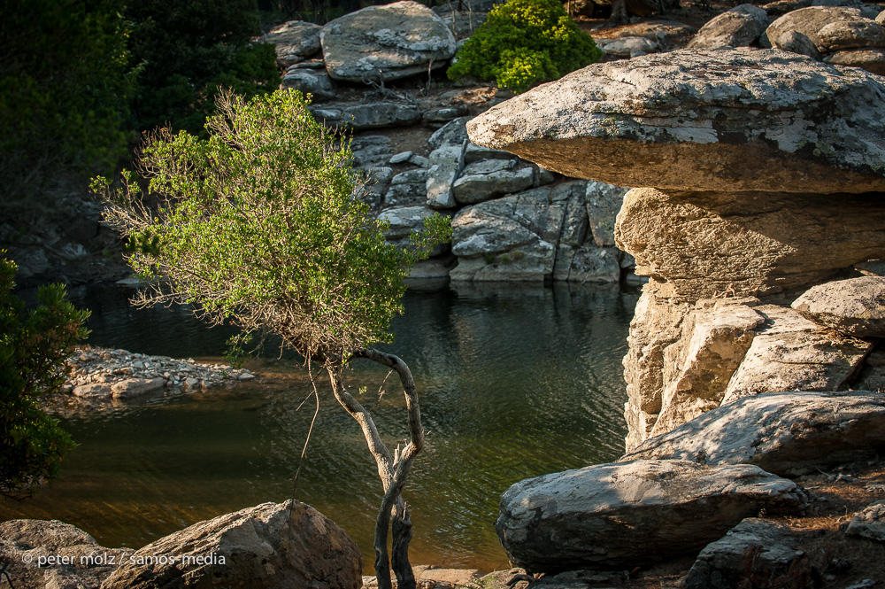 Ikaria - big dam reservoir in Pezi region