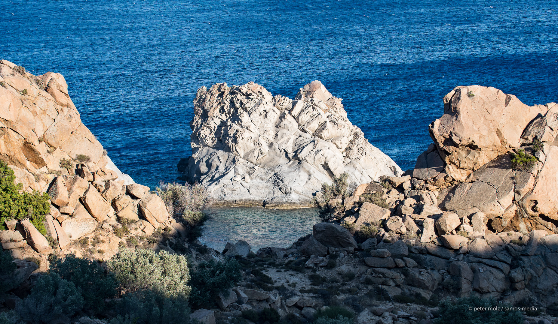 Ikaria/Griechenland - Felsformation an Südküste