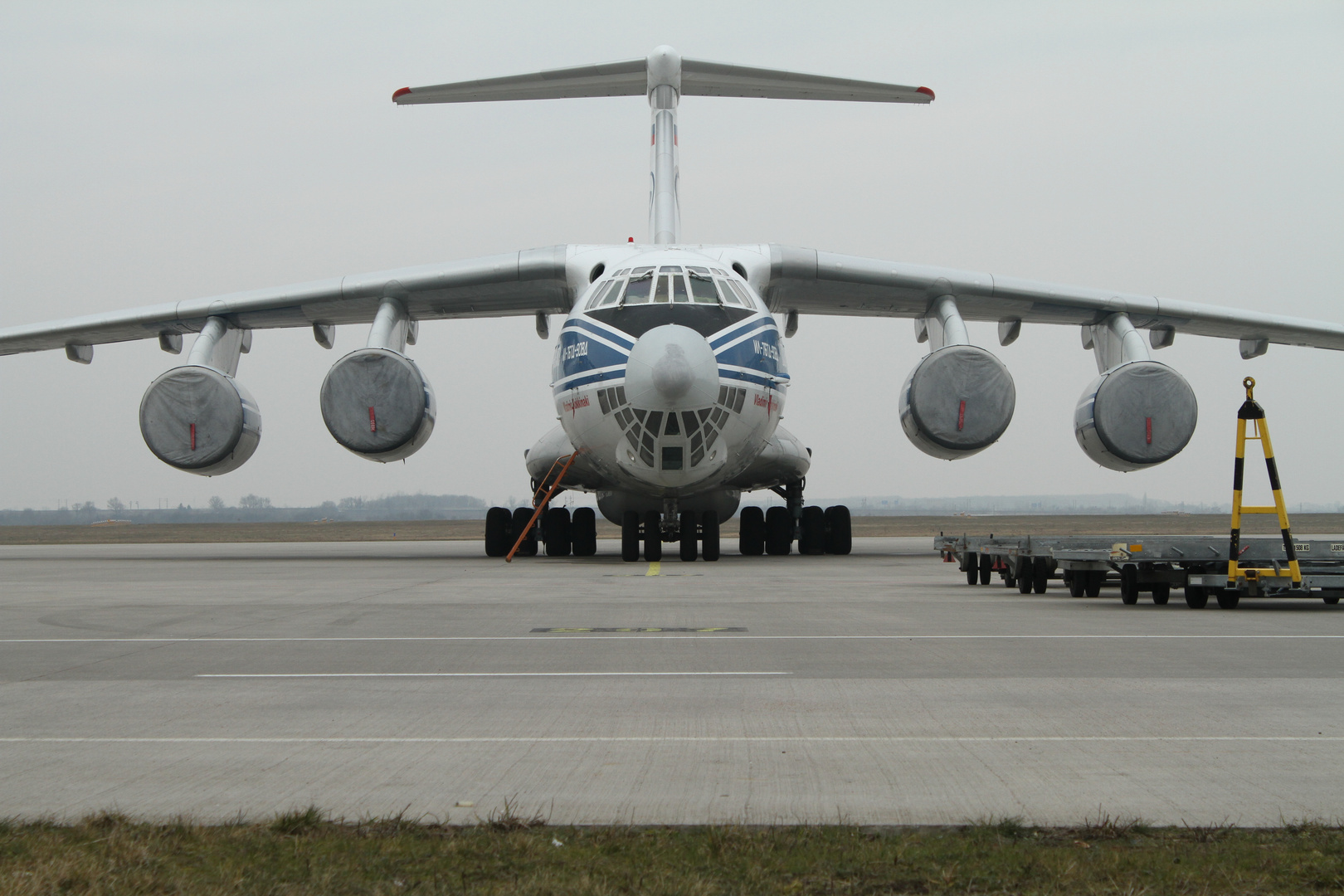 Il-76 Volga Dnepr at LEJ