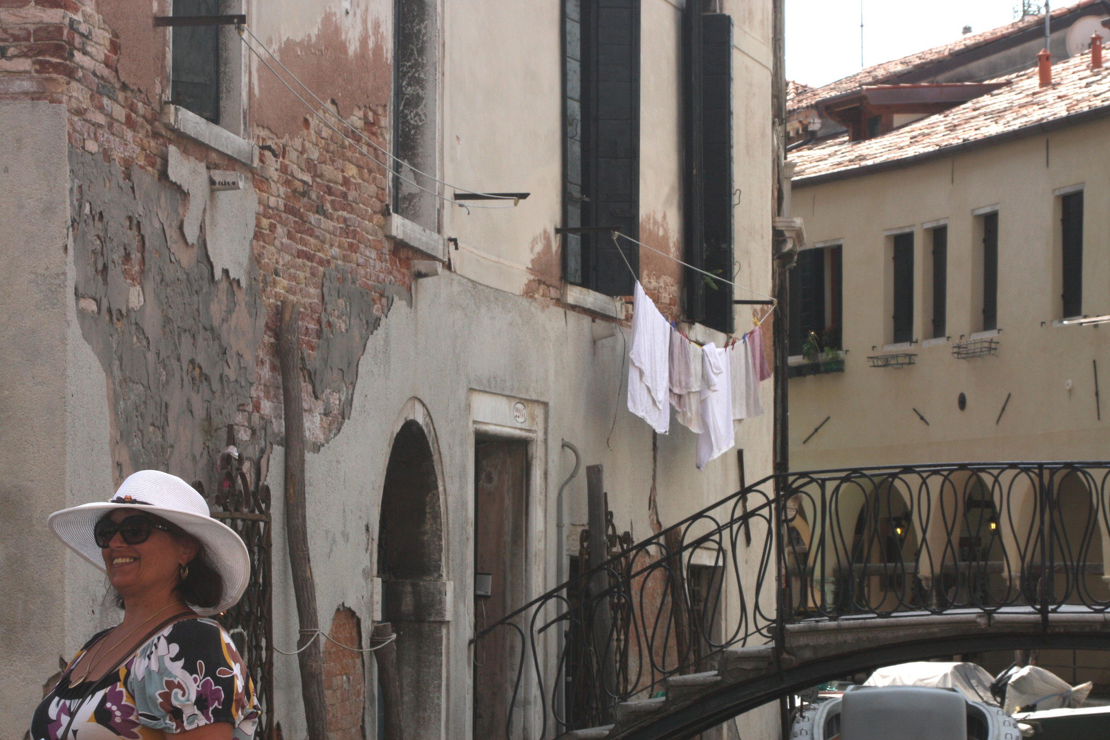 Il cappello bianco