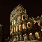 Il Colosseo di profilo