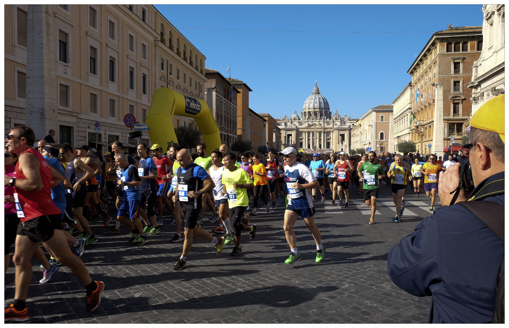 Il Corsa di Santi - Marathonlauf mit Start und Ziel am Petersplatz