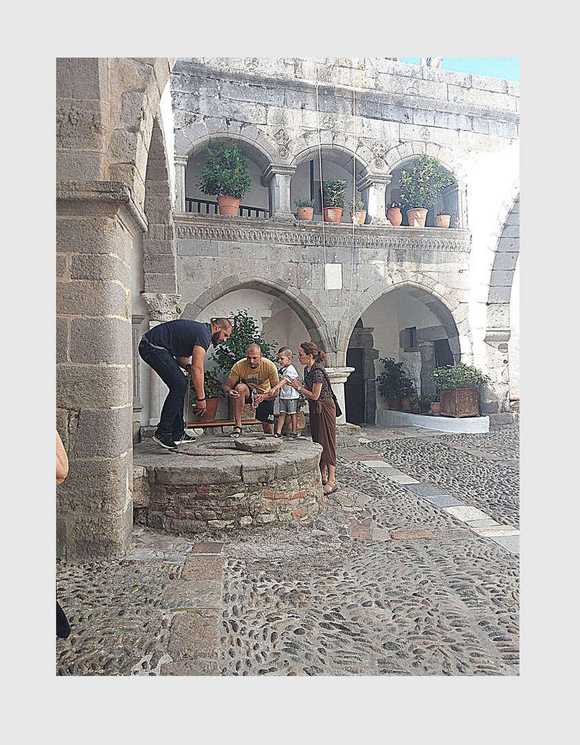 IL cortile del monastero di S.Giovanni...Patmos