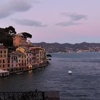 Il crepuscolo scende sulla magica "Portofino" in inverno