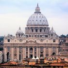 Il Cupolone sopra i tetti di Roma