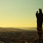 Il est cinq heures, Clermont s'éveille.