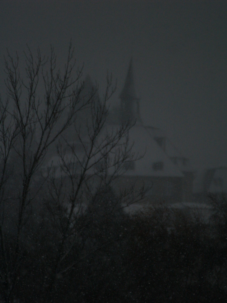 il est pourtant 14h ! tempête de neige sur égletons