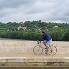 …il est pourtant interdit de rouler à vélo