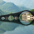 Il Famoso Ponte del Diavolo ( Fiume Serchio) Lucca