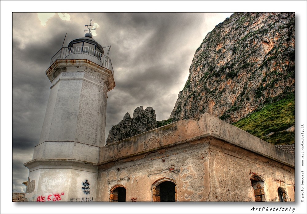 Il faro abbandonato....