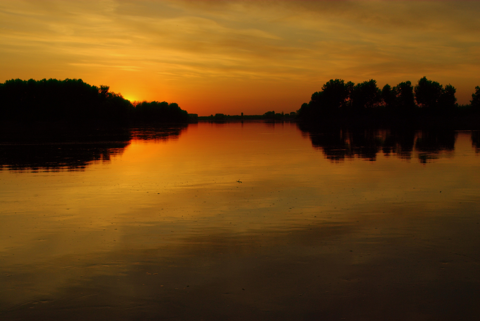 Il grande fiume Po va a dormire.