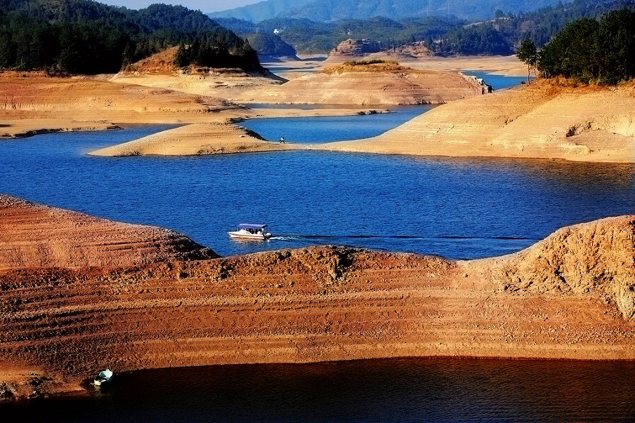 Il lago del cielo