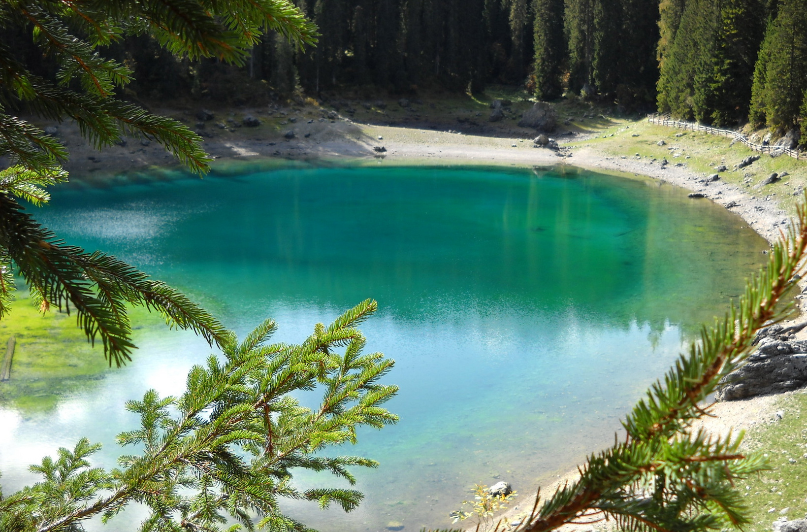 IL LAGO DI CAREZZA